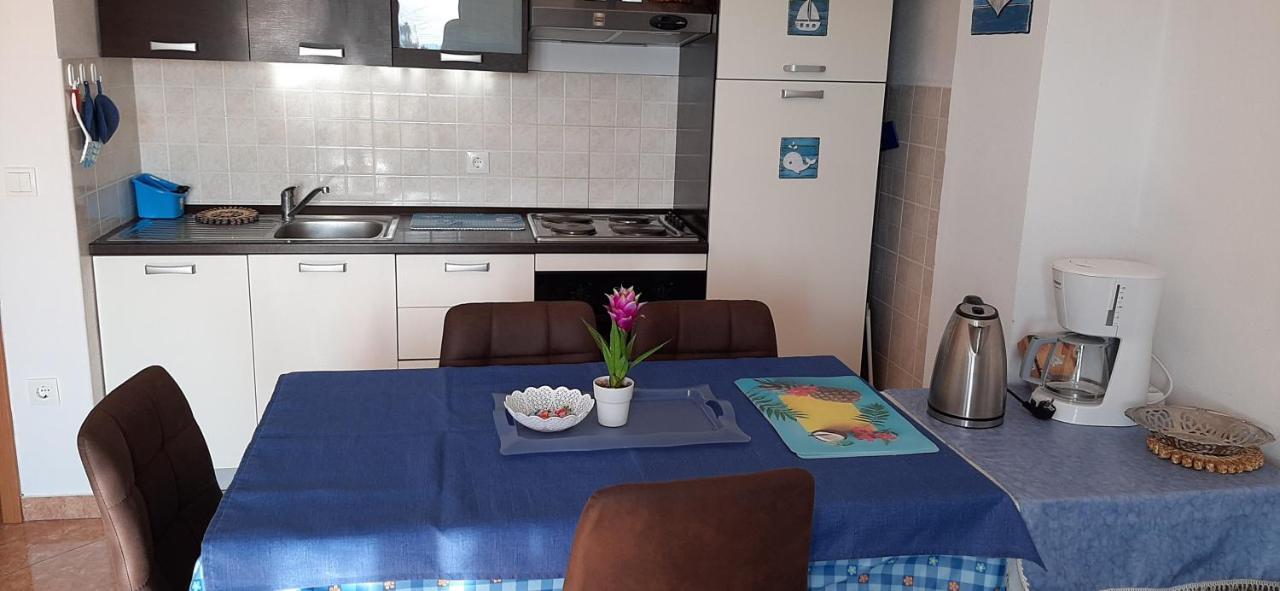 אומיסאליי Apartment Rb מראה חיצוני תמונה