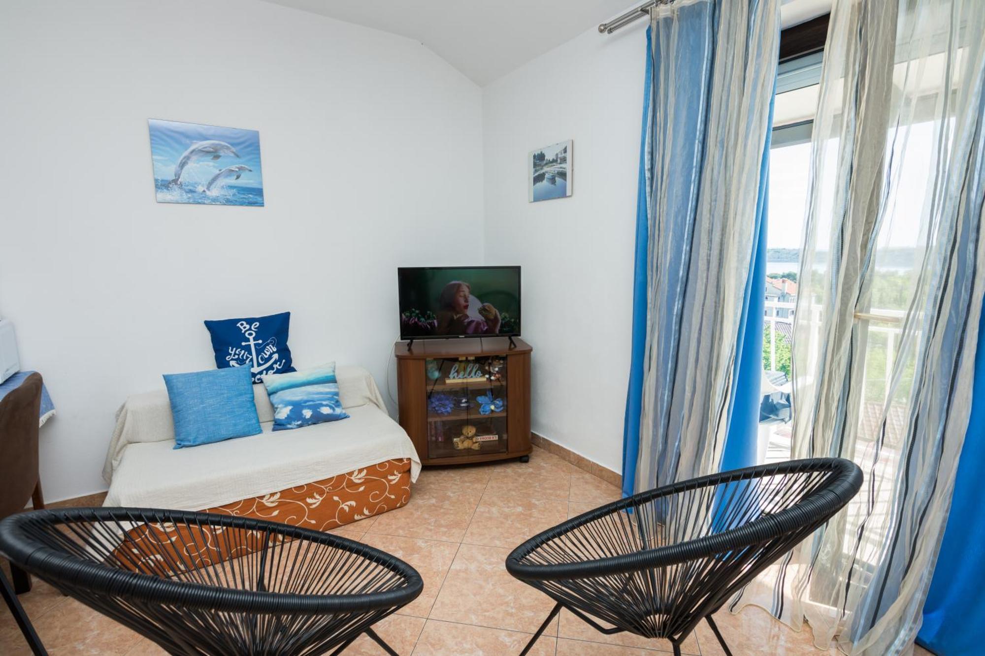 אומיסאליי Apartment Rb מראה חיצוני תמונה