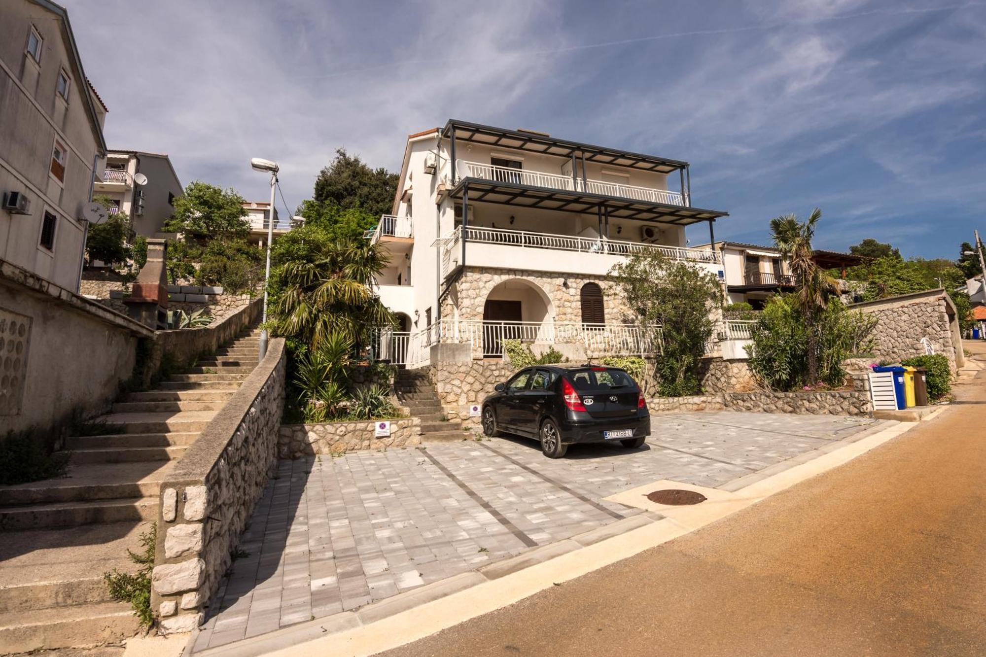 אומיסאליי Apartment Rb מראה חיצוני תמונה